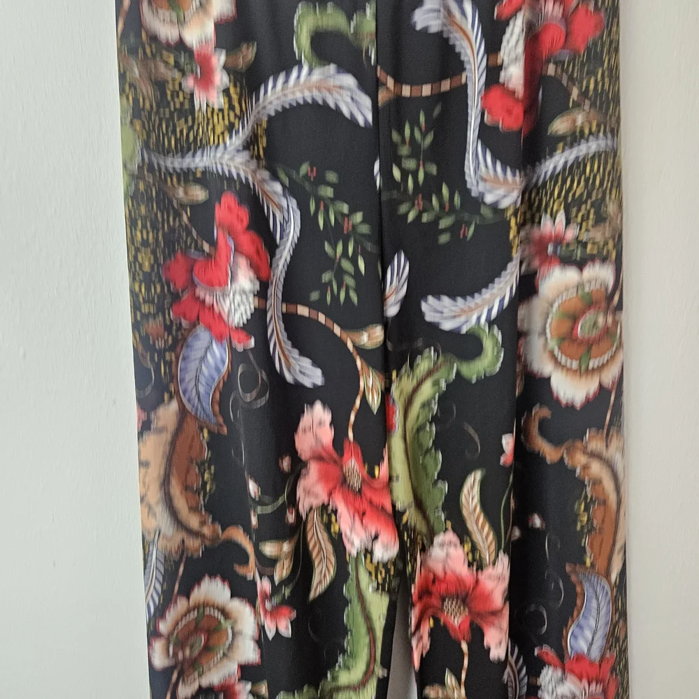 THE PYRAMID COLLECTION Pull On Elastic Waist Floral Pants M Boho Wide Leg